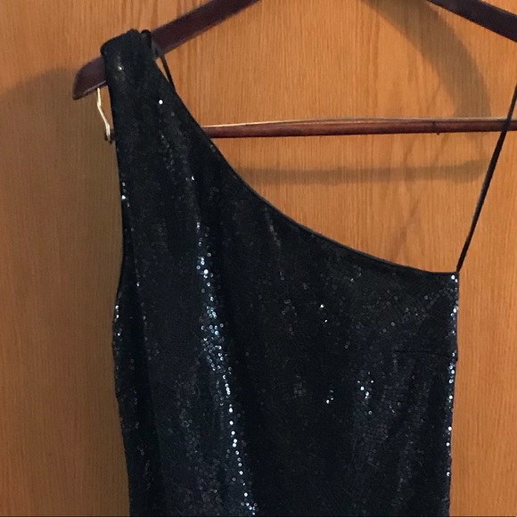 Black sequence prom dress - Picture 3 of 4